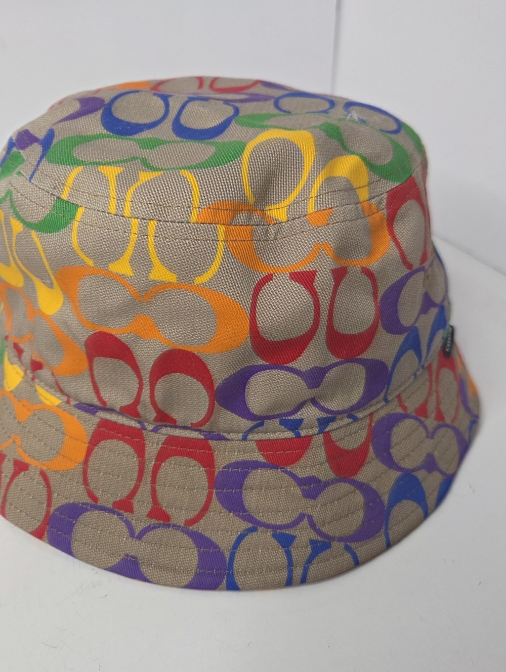coach rainbow signature c multicolor logo cotton canvas bucket hat nwt pride - Picture 2 of 3